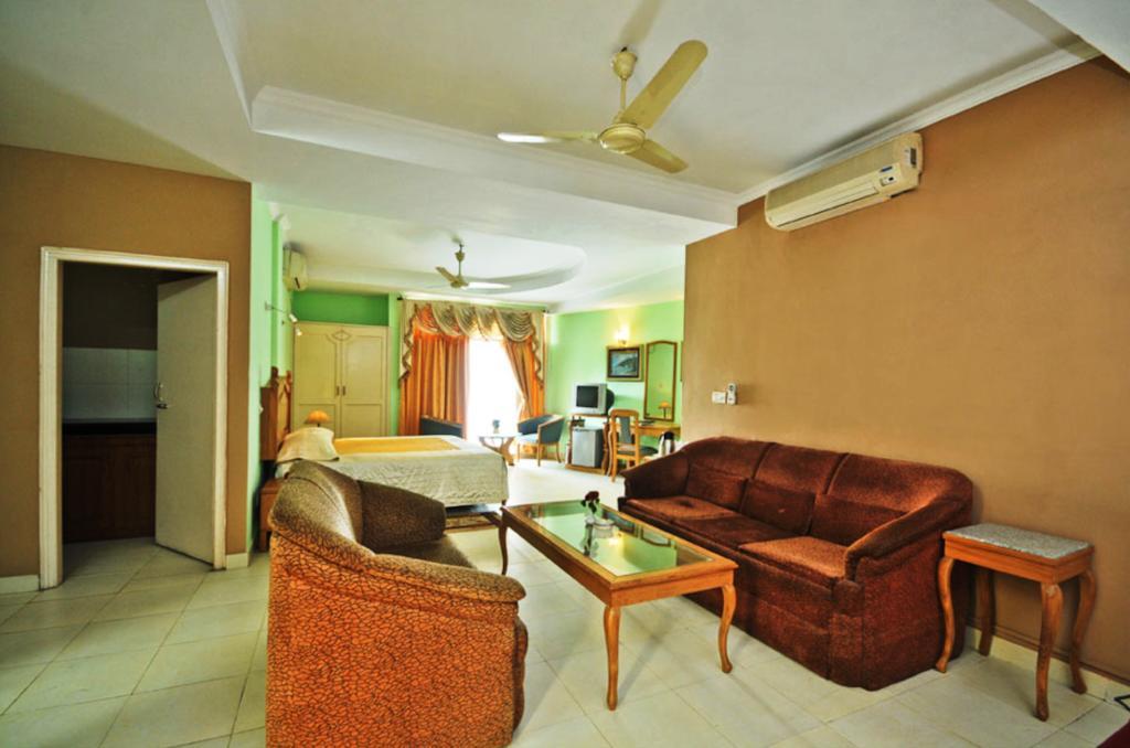 Black Mango Resort Kala Amb Номер фото